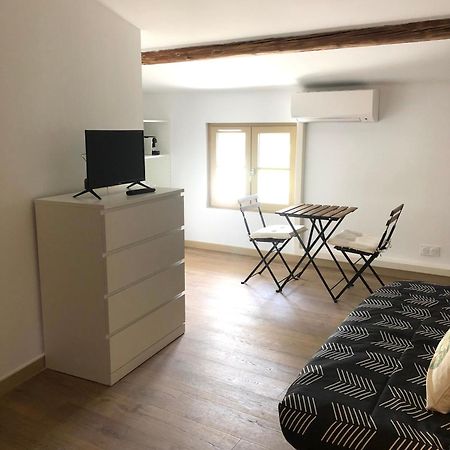 Logement Neuf, Tout Confort, Au Coeur Du Village Saint Didier  Extérieur photo