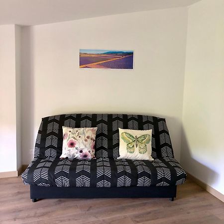 Logement Neuf, Tout Confort, Au Coeur Du Village Saint Didier  Extérieur photo