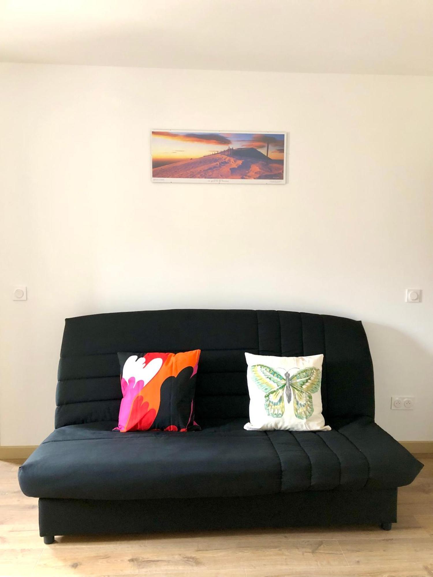 Logement Neuf, Tout Confort, Au Coeur Du Village Saint Didier  Extérieur photo