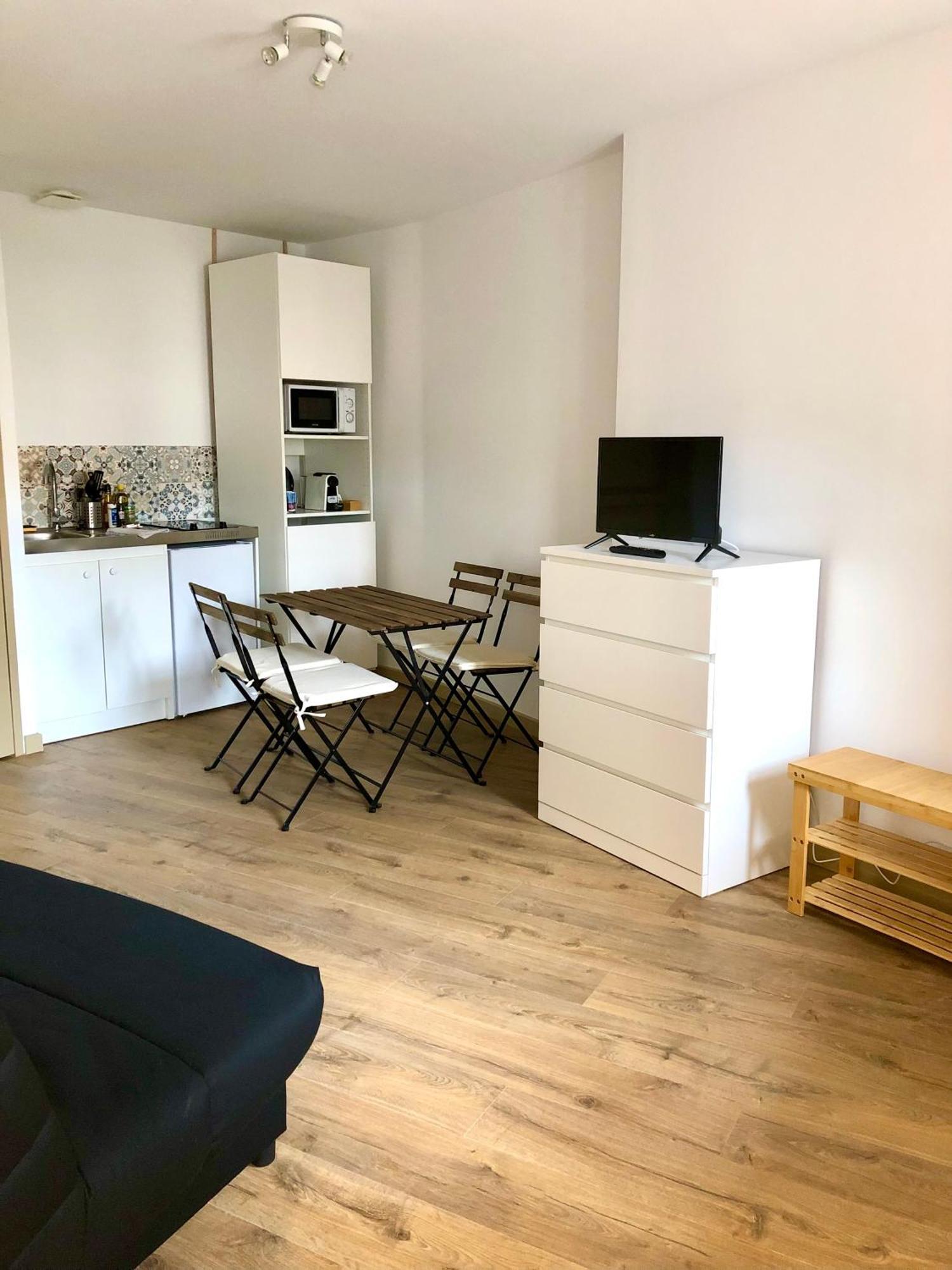 Logement Neuf, Tout Confort, Au Coeur Du Village Saint Didier  Extérieur photo