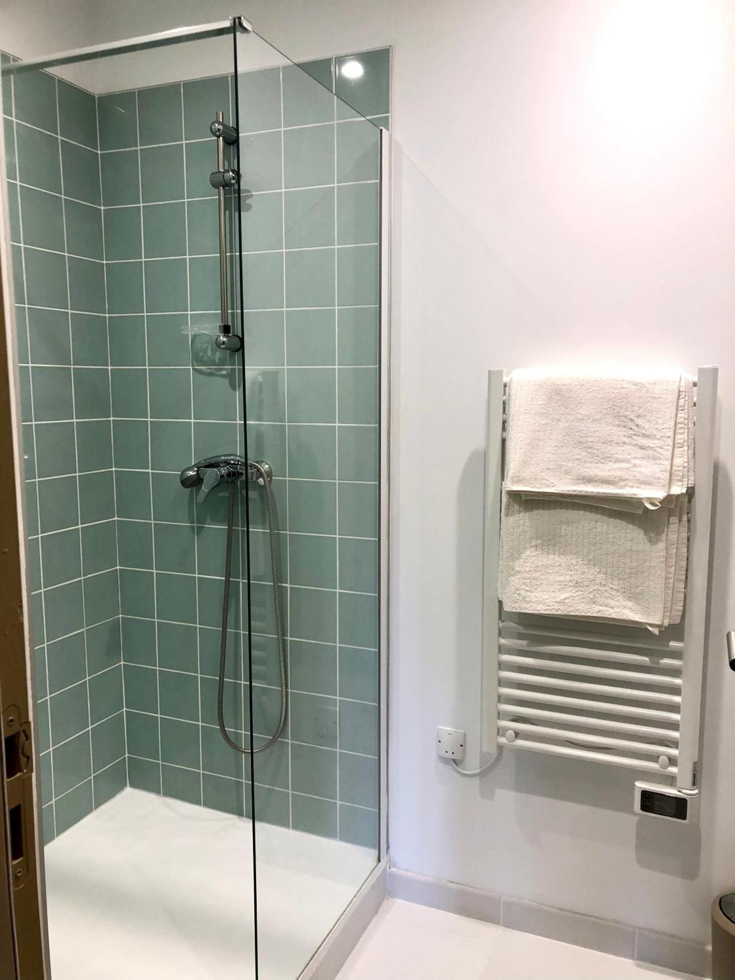Logement Neuf, Tout Confort, Au Coeur Du Village Saint Didier  Extérieur photo
