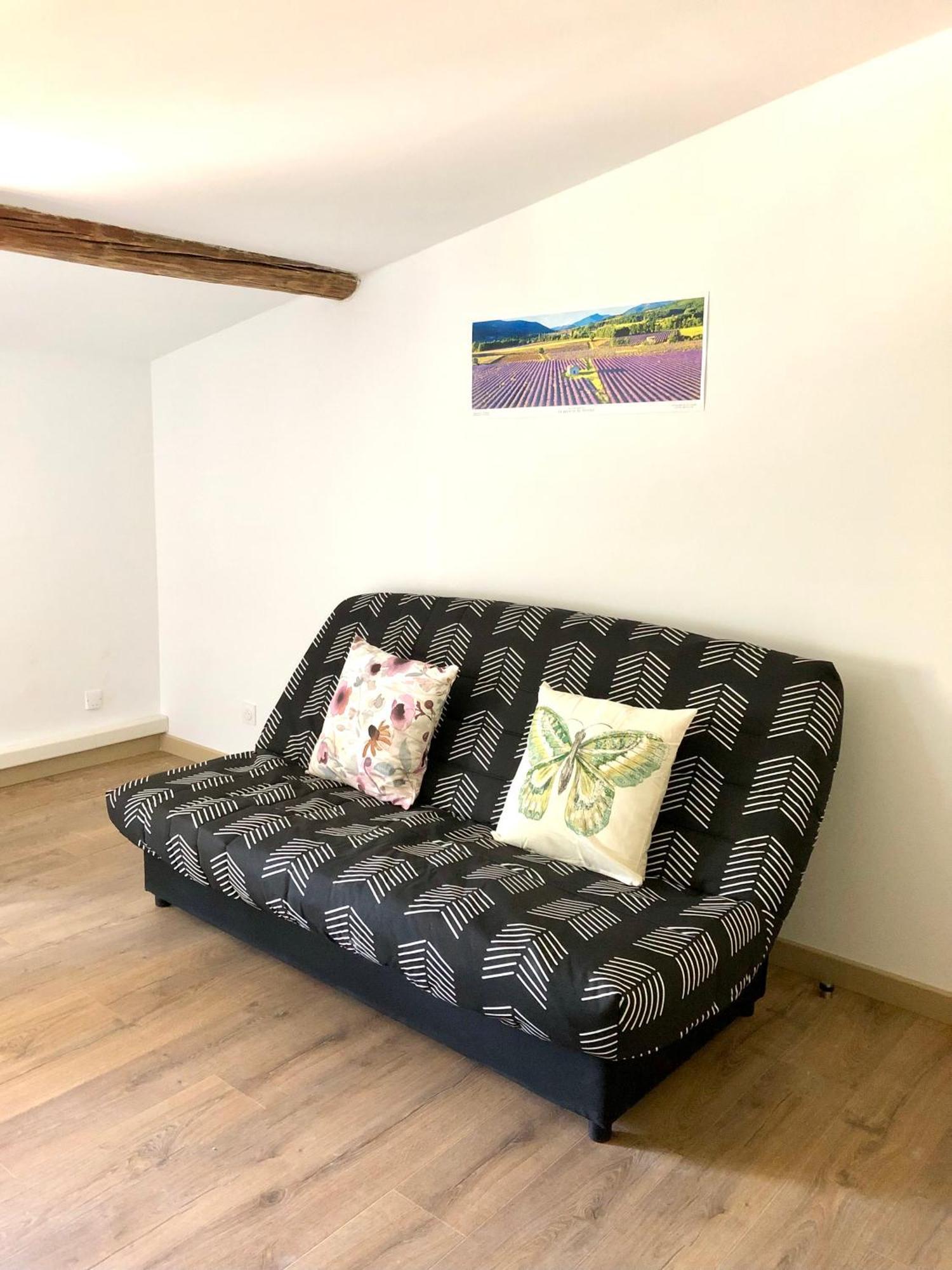 Logement Neuf, Tout Confort, Au Coeur Du Village Saint Didier  Extérieur photo